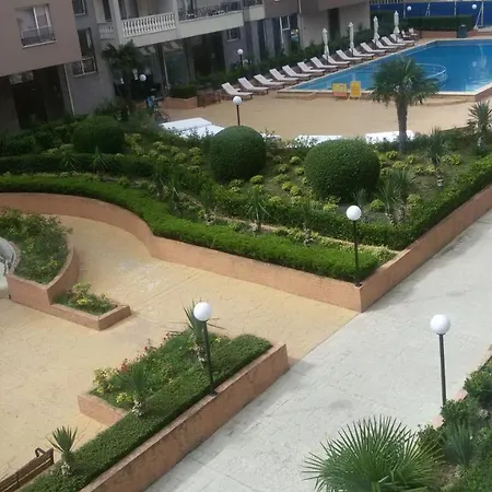Просторная Квартира, В Комплексе С Бассейном Apartamento *